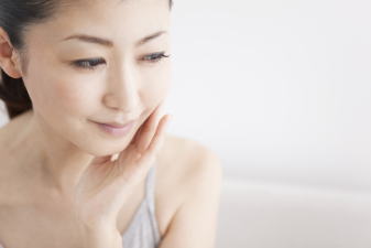 美しいお顔のモデルさんの画像